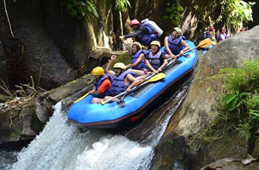 Melangit Rafting and Tanah Lot Tour