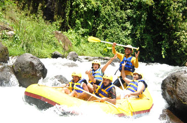 Telaga Waja Rafting and Besakih Tour