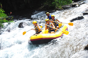 Telaga Waja Rafting and Seawalker Packages