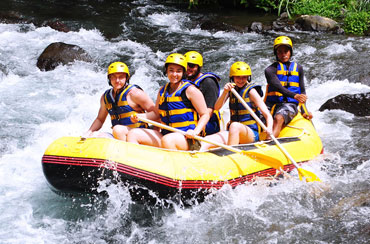 Telaga Waja Rafting and Safari Park Packages