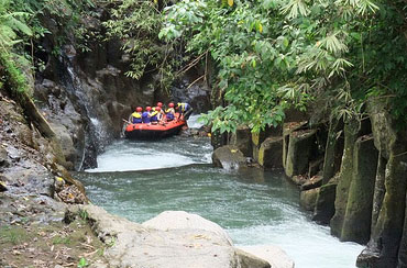 Melangit Rafting and Trekking Packages