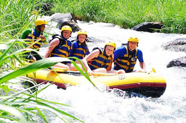 Telaga Waja Rafting and Jimbaran Seafood Dinner Packages